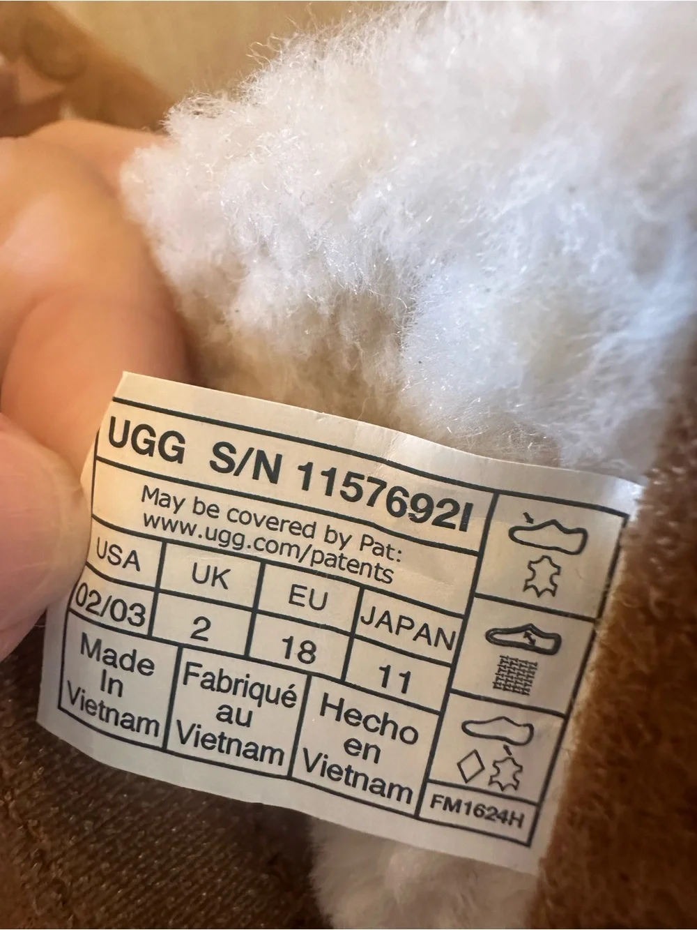 UGG Chestnut Suede Baby Booties with Shearling and Bows